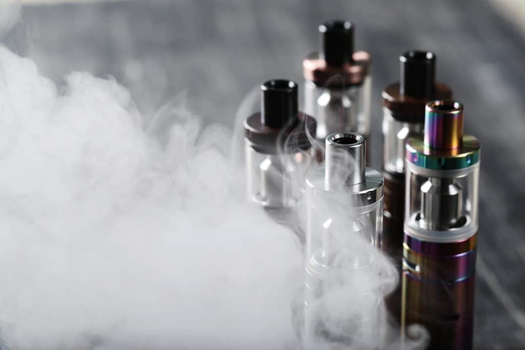 pros-and-cons-of-vaping-you-should-consider