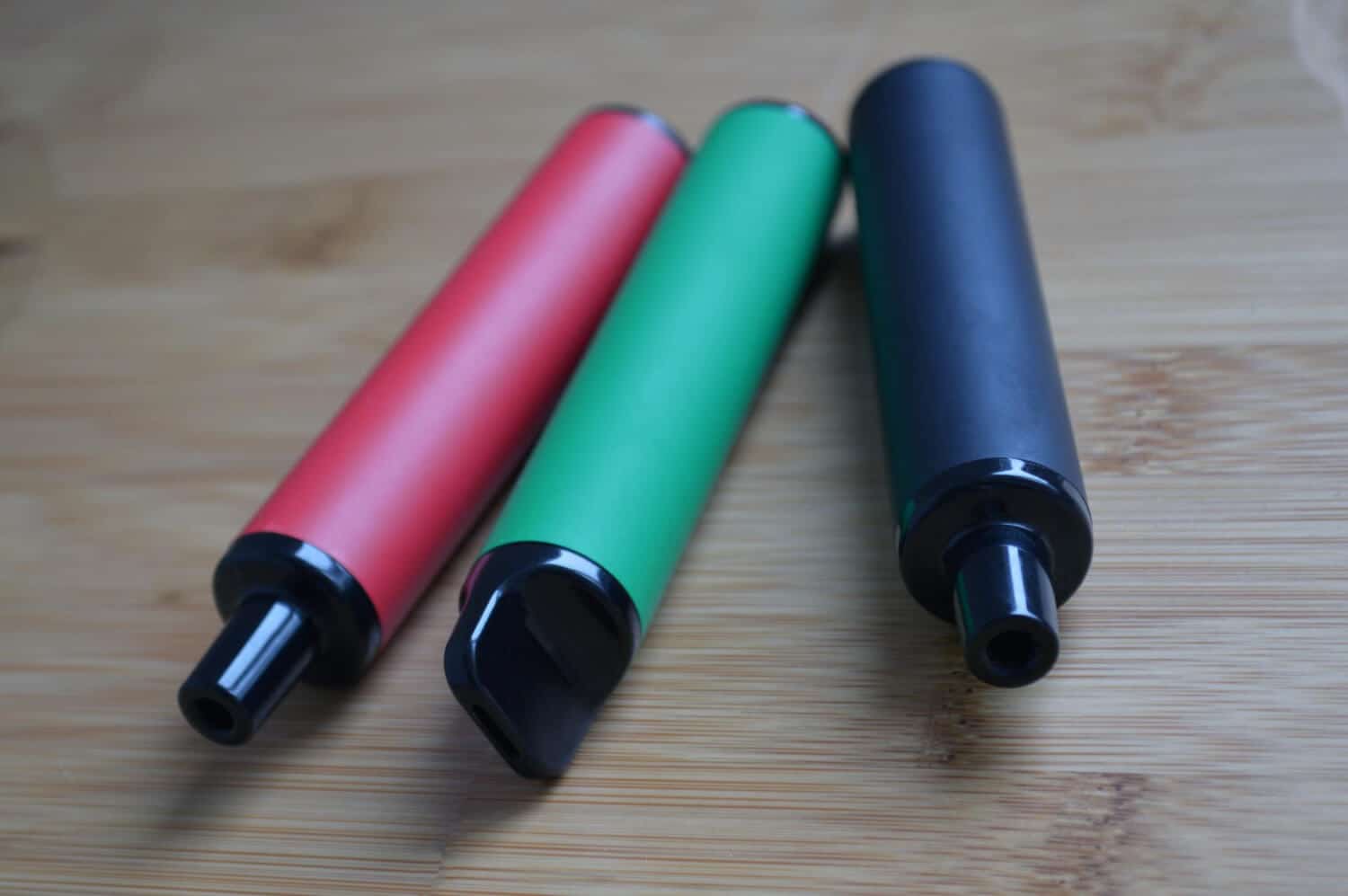 How Long Do Disposable Vapes Last? - ROLL'D Cannabis Co - How Long Does A Disposable Weed Pen Last